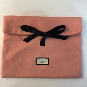 SOLD - Gucci Beauty Linen Bag
